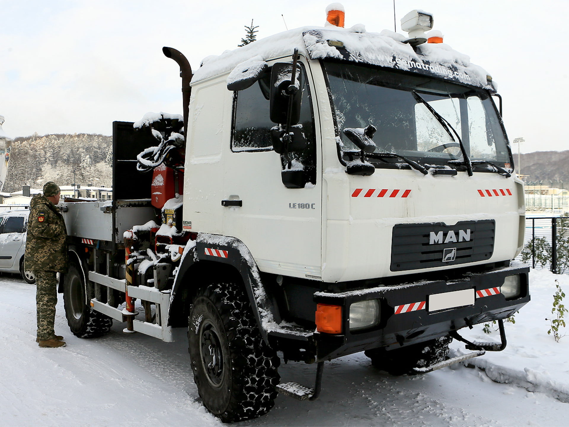 ciężarówka od Hryhoriy Kozlovskyy dla wojska